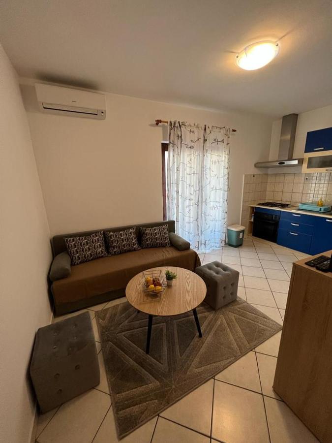 Guest House Karevic Hvar Town Exterior photo